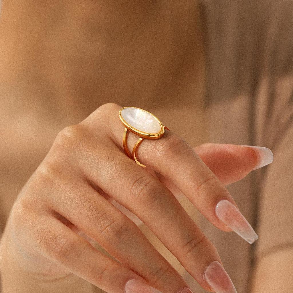 European & American Stainless Steel Seashell Ring - Luxurious Titanium Steel Jewelry 