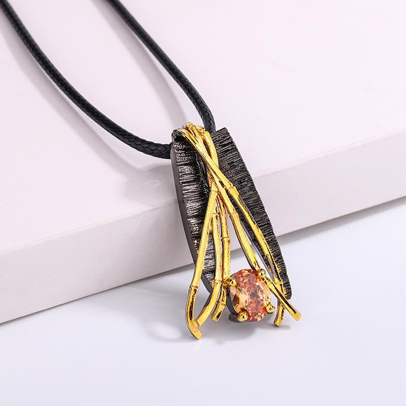 

Геометрическое ожерелье с медальоном из черного золота и ожерельем Haute Sens Line Champagne Zircon Please consult customer service.