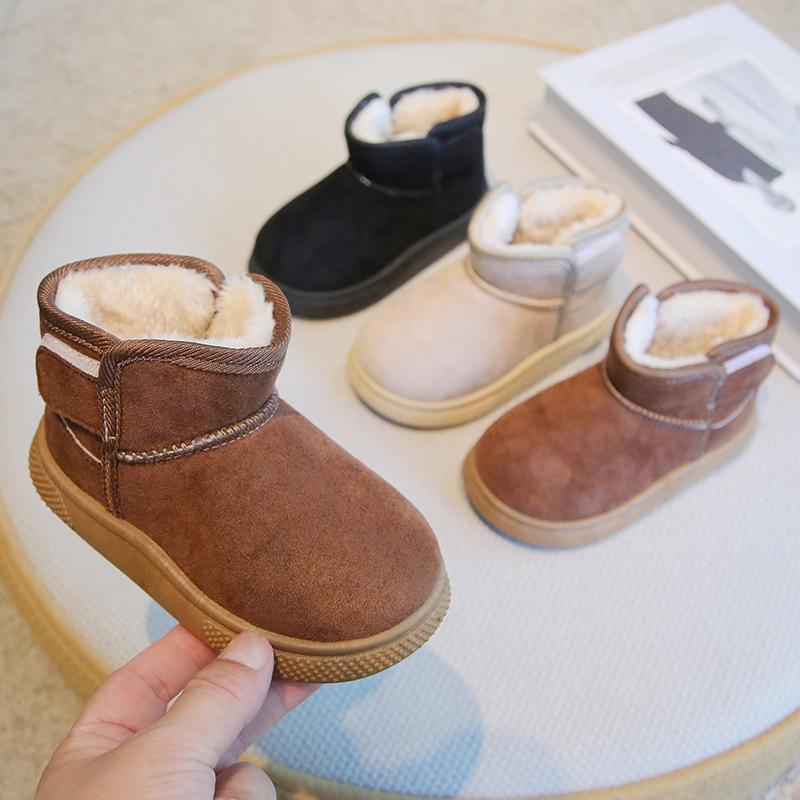 Barnesnøstøvler 2025 vinter nye gutte korte støvler foret og tykkere jente bomullsstøvler varme baby bomullssko