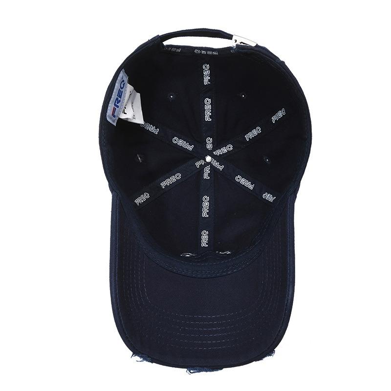 New embroidered letter baseball cap, sunshade, sunscreen, fashion and leisure, a must for men and women to travel in spring and autumn