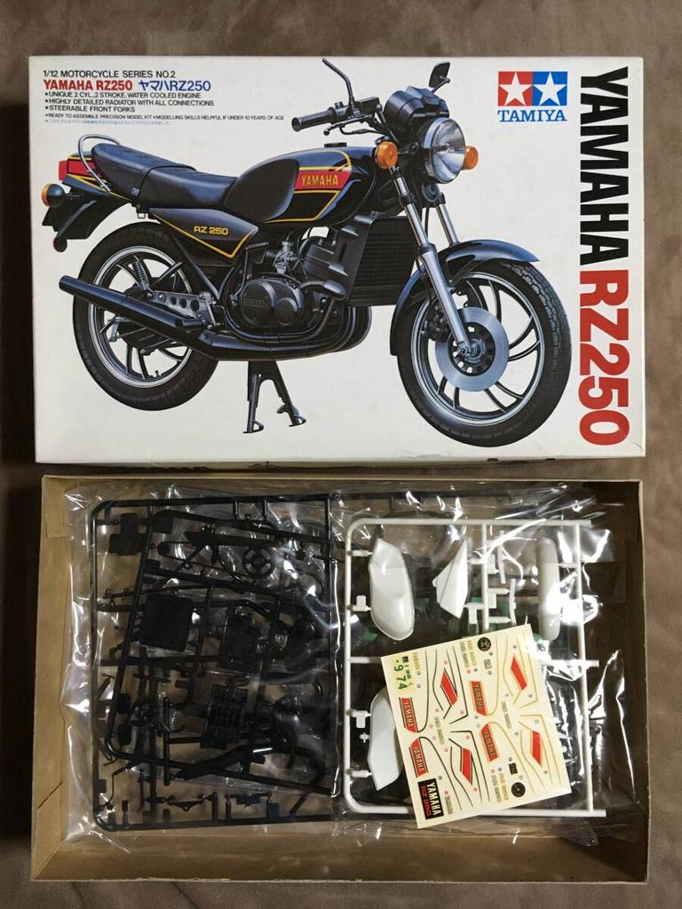 An extremely rare Kojika Tamiya Motorcycle Series !! product!!Kojika TamiyaYamaha RZ2501/12 NO.2/KIT NO.1402