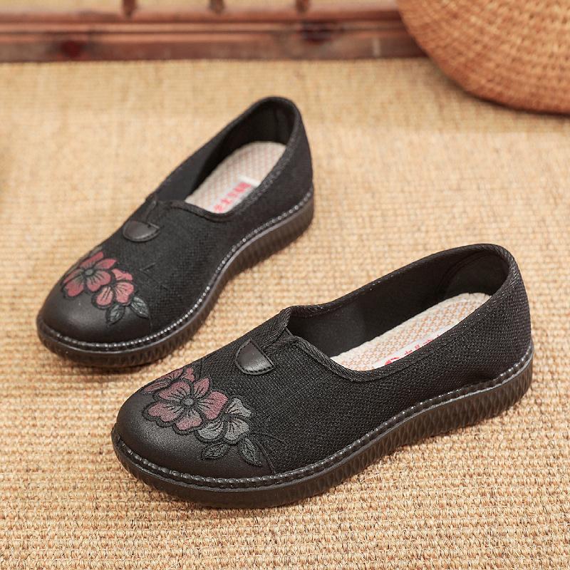 New spring and autumn cloth shoes women's soft-soled elderly shoes non-slip shoes
