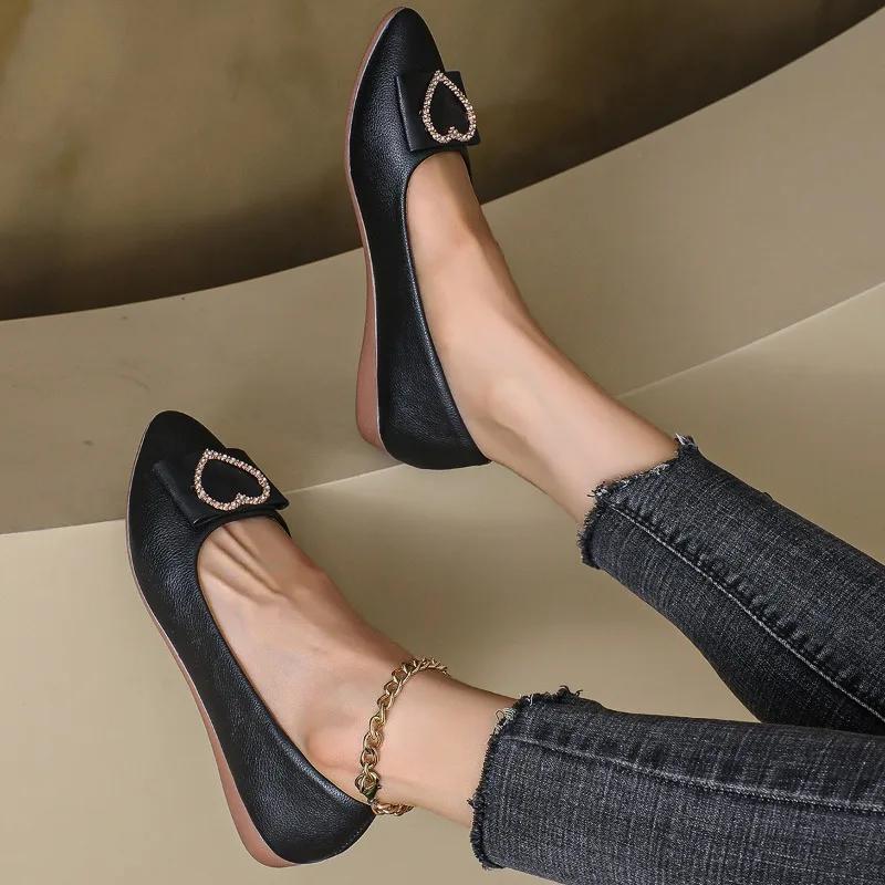 Hot Selling Spring Women's Flat Shoes Ballet Metal Buckle Bow Women's Autumn Pointed Toe Slip-on Office Leather Zapatos Mujer