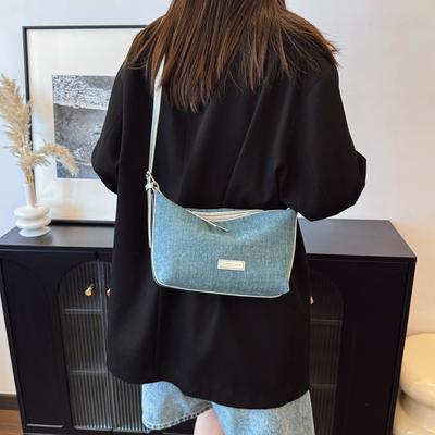 Large Capacity Bag Women's New Niche Fashion Dumpling Bag High-end Single Shoulder Messenger Bag