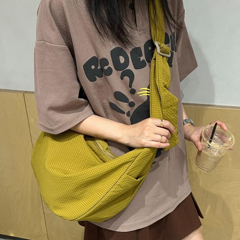 Dumpling Bag Women's Casual Wide-shoulder Crossbody Bag Large-capacity Commuting Single-shoulder Bag