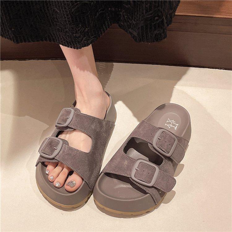 French Beautiful Boken Thick-bottomed Cool Slippers Women's Summer Wear Advanced Sense 2025 New Go Out with Skirt Slippers