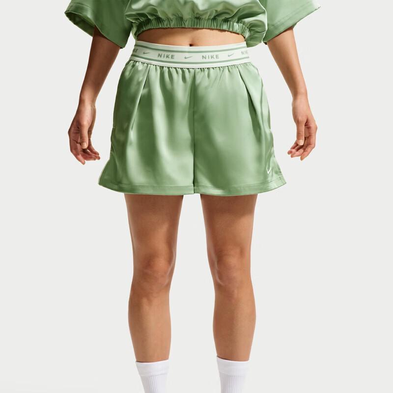 NIKE Women s Loose Woven Athletic Shorts XL