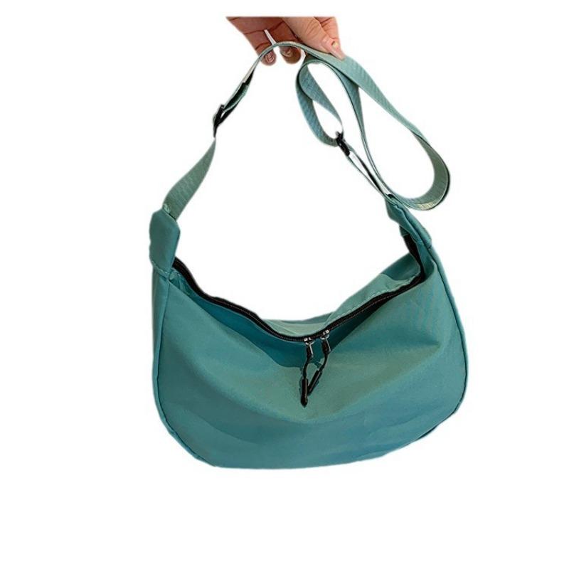 Bag women's new spring and summer tide large-capacity messenger bag casual and lightweight Oxford cloth simple dumpling bag