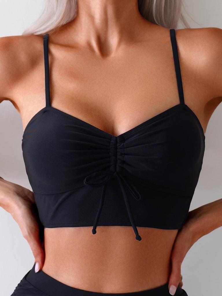 Jednobarevná bikiny souprava s pásky a rozparkem - Dámské módní plavky