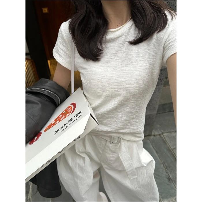 

The small person has a unique sense of luxury and is super good-looking. The front shoulder short-sleeved T-shirt is for women. S белый