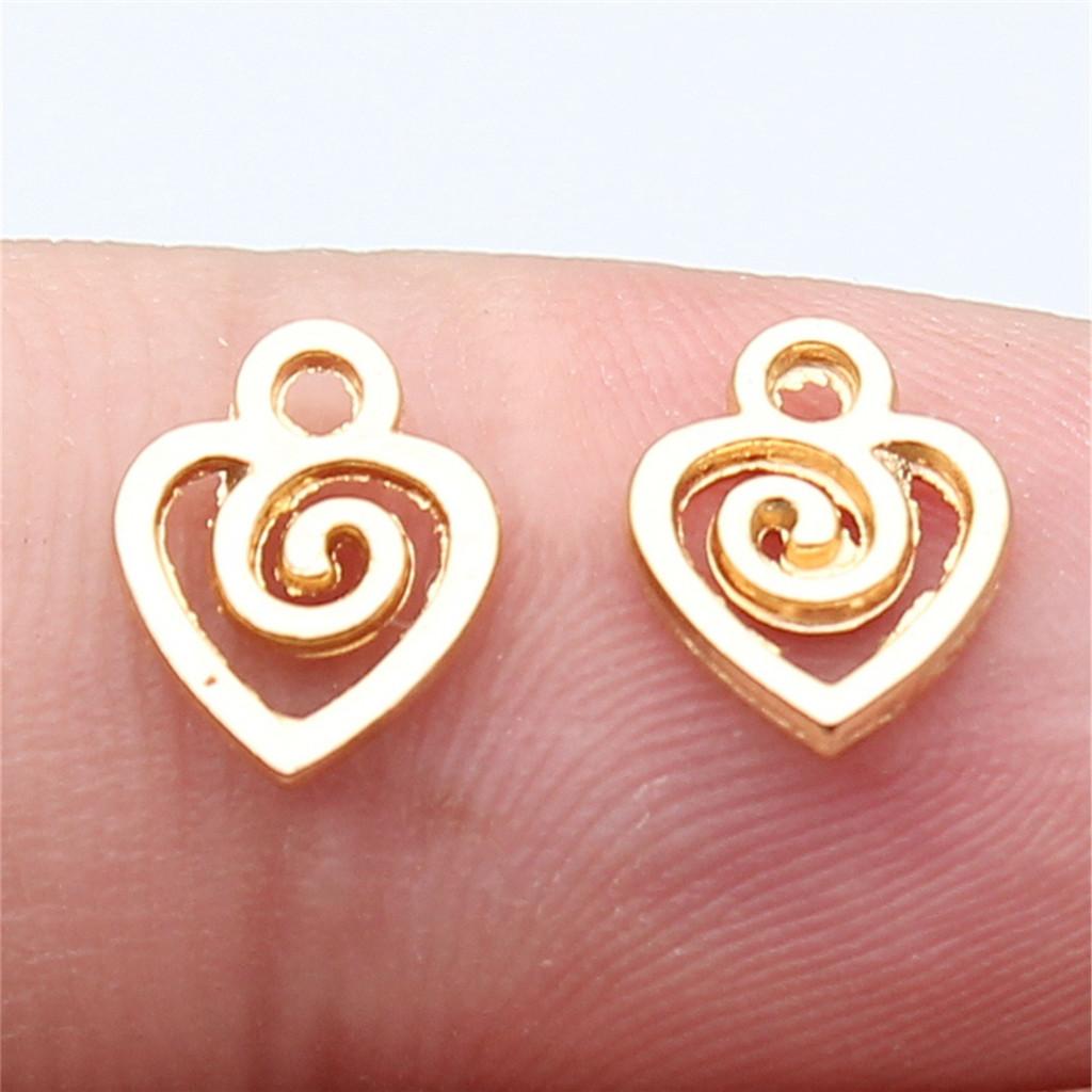 Charms Openwork Heart Pendants Vintage Jewelry Supplies QC068