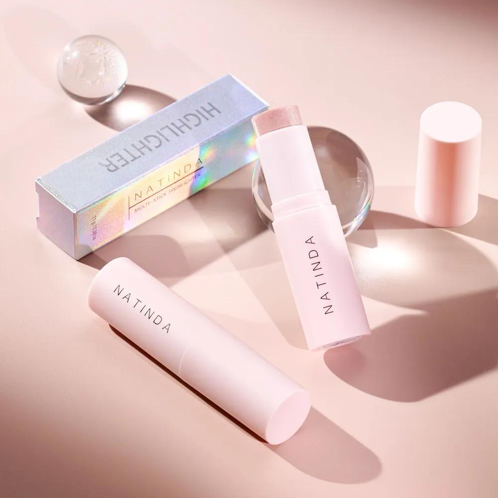 Natinda Multi-Stick Highlighter 11g / Face & Body: Creates a subtle pearly glow