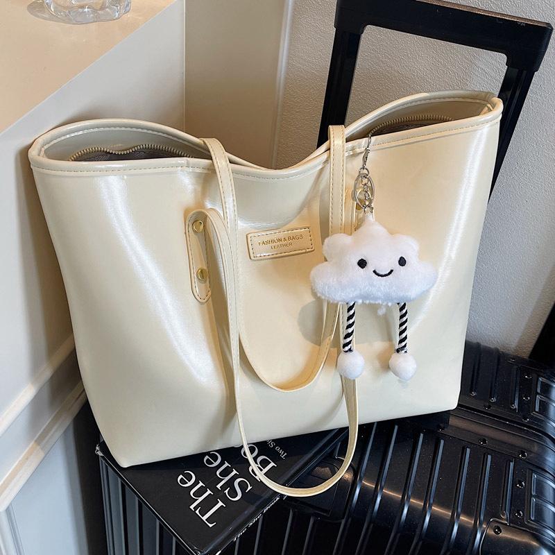Minimalist Style Tote Bag Women's 2025 New Fashionable Large-capacity Commuting Shoulder Bag Casual Texture Armpit Bag