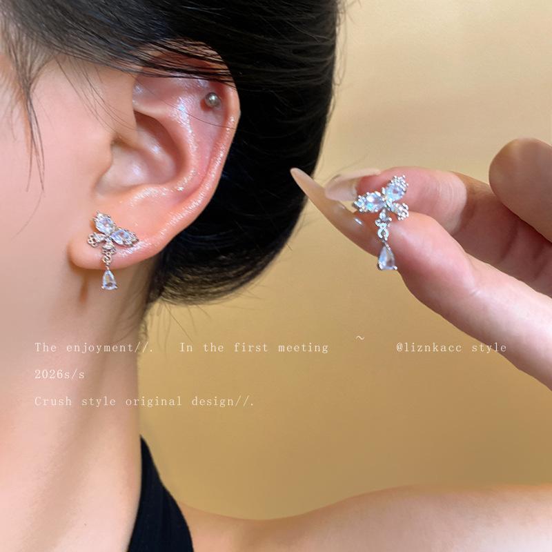 Sterling silver needle flash zirconium butterfly stud earrings women's personality high-end earrings new popular ear jewelry