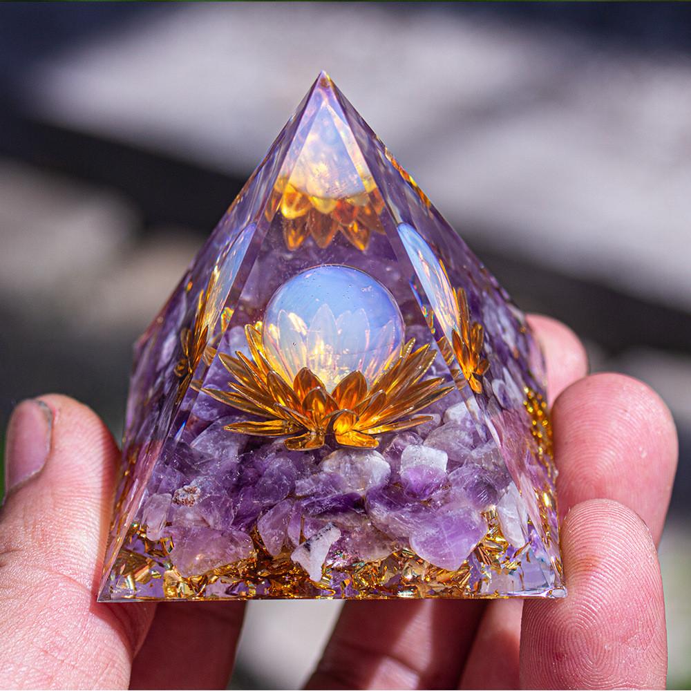 Resin Art Crystal Ball Pyramid Home Decor With Modern Minimalist Style For Living Room Display