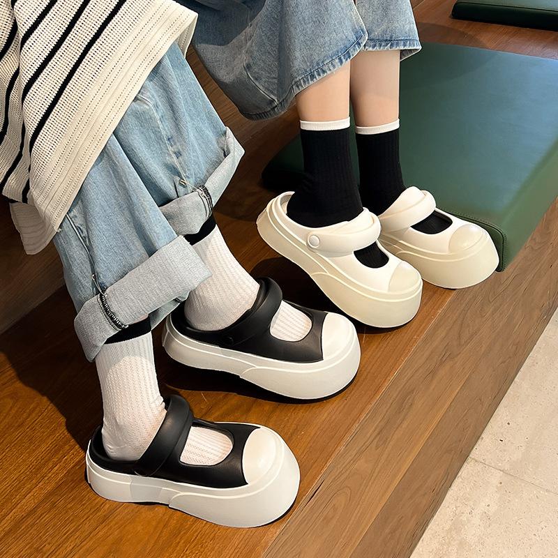 Thick-Soled Clogs for Women 2026 Summer Outdoor Mary Jane Elevated EVA Slippers Ultra-Soft Cushioning Non-Slip Beach Sandals