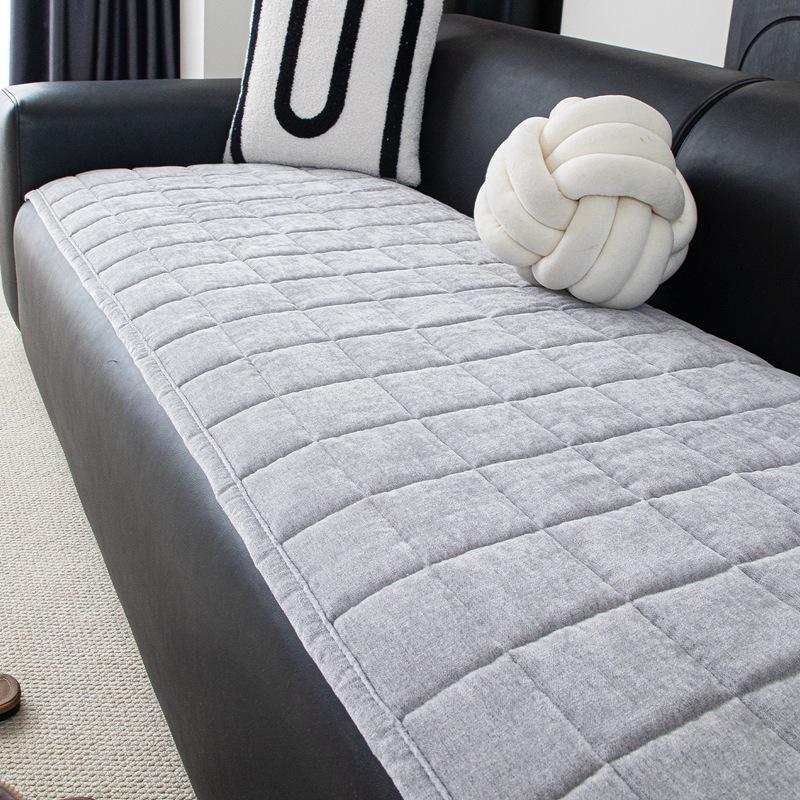 Chenille Four Seasons Non-slip Sofa Cover - Durable, Dirt-resistant Seat Cushion 70x70cm