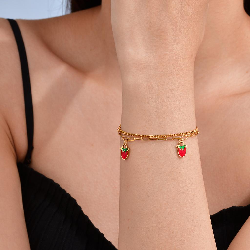 Doppellagiges Erdbeer-Armband aus Edelstahl für Damen Mädchen, Wasserdichte Armbänder in Goldfarbe, Täglicher Schmuck Niedliche Geschenke