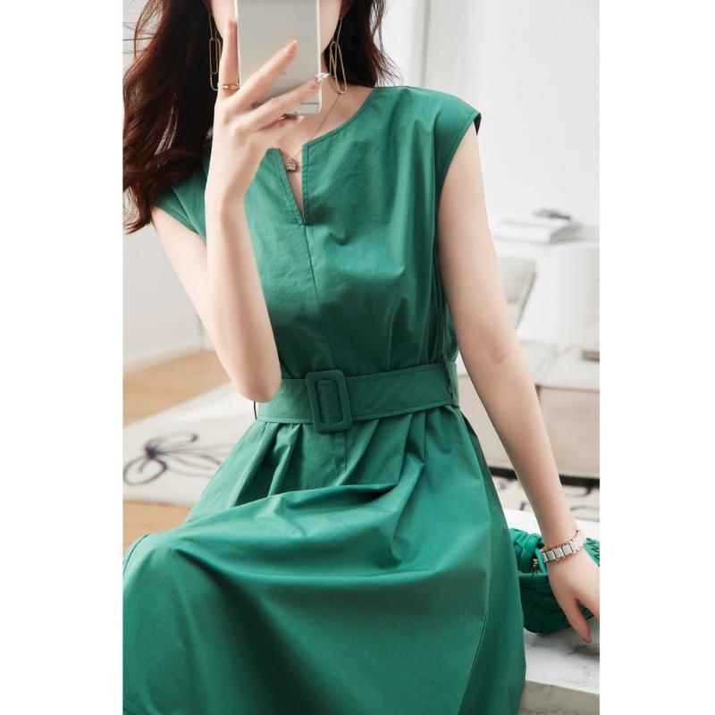 Sleeveless V-neck Dress for Women In Spring and Summer New Lace-up Waist Commuting Loose Casual Pink Slim Skirt