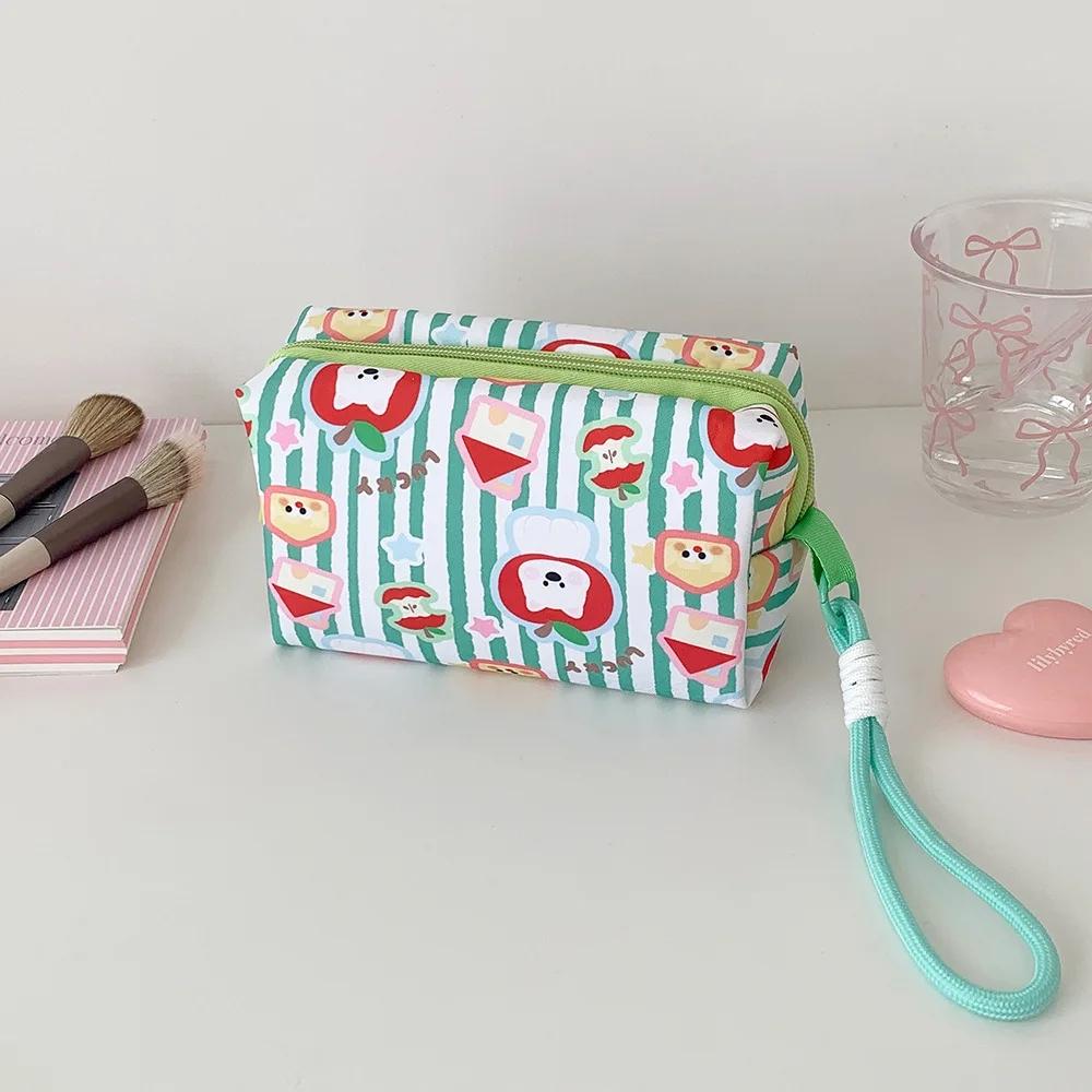 Mignon Mode Rayé Pomme Cerise Sac à Maquillage Portatif Fille Coréenne Grande Capacité Sac de Rangement pour Rouge à Lèvres Stylo à Stylo Papeterie Étudiant