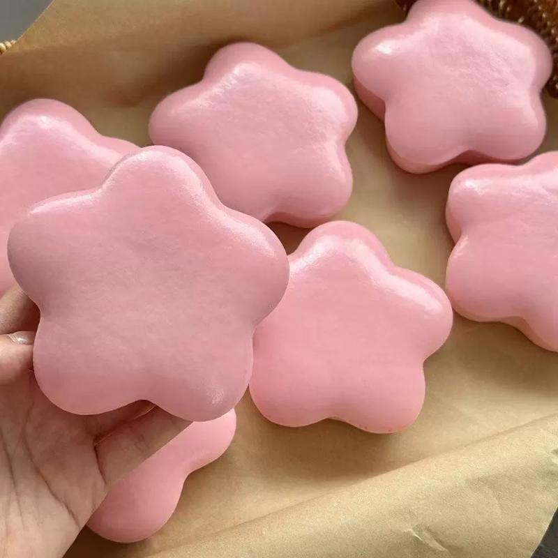 Cute Star Stress Relief Squeeze Toy Kawaii Soft Slow Rising Wet Texture Toy for Kids Birthday Party Small Gift