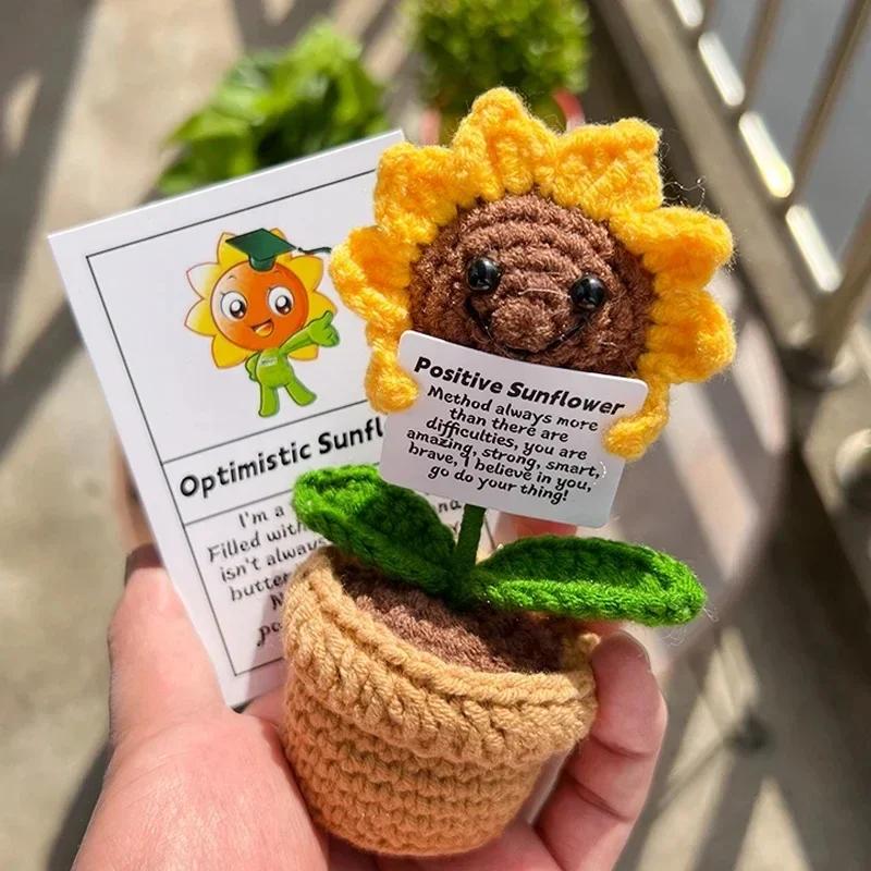 Positive Energy Sunflower Hand-woven Dolls Hug Pocket Knitting Doll Positive Card Desktop Ornament Gift Room Motivational Decor