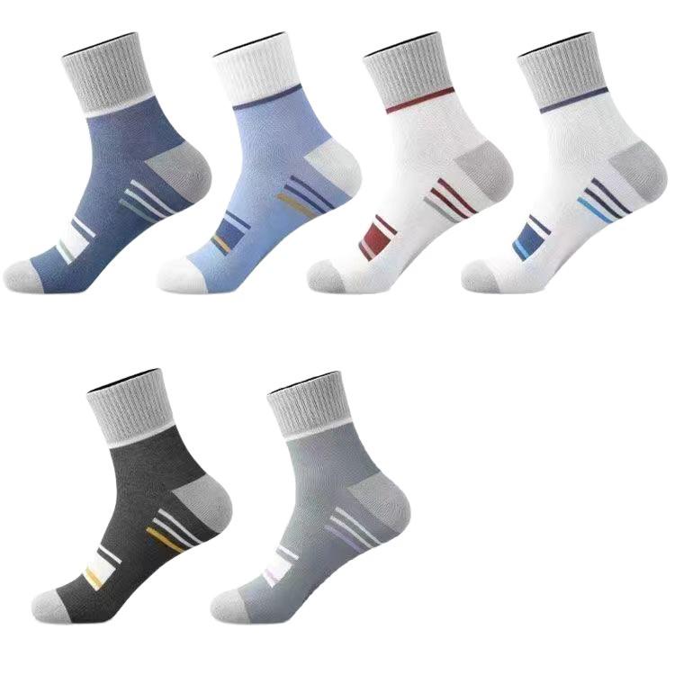Men's Striped Wear-Resistant Odor-Resistant Sweat-Absorbent Mid-Calf Socks for All Seasons - Trendy Sports Style for Spring, Autumn, and Summer.
