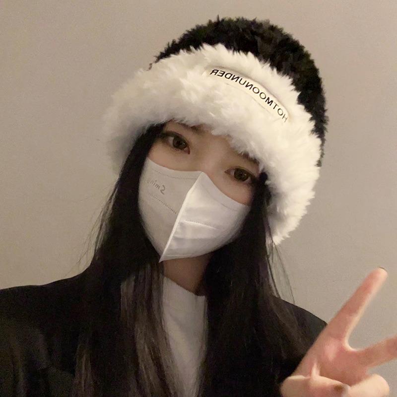 Autumn and winter thickened plush hat fashionable plush knitted hat versatile, small face, cold-proof and warm hat thickened to keep warm