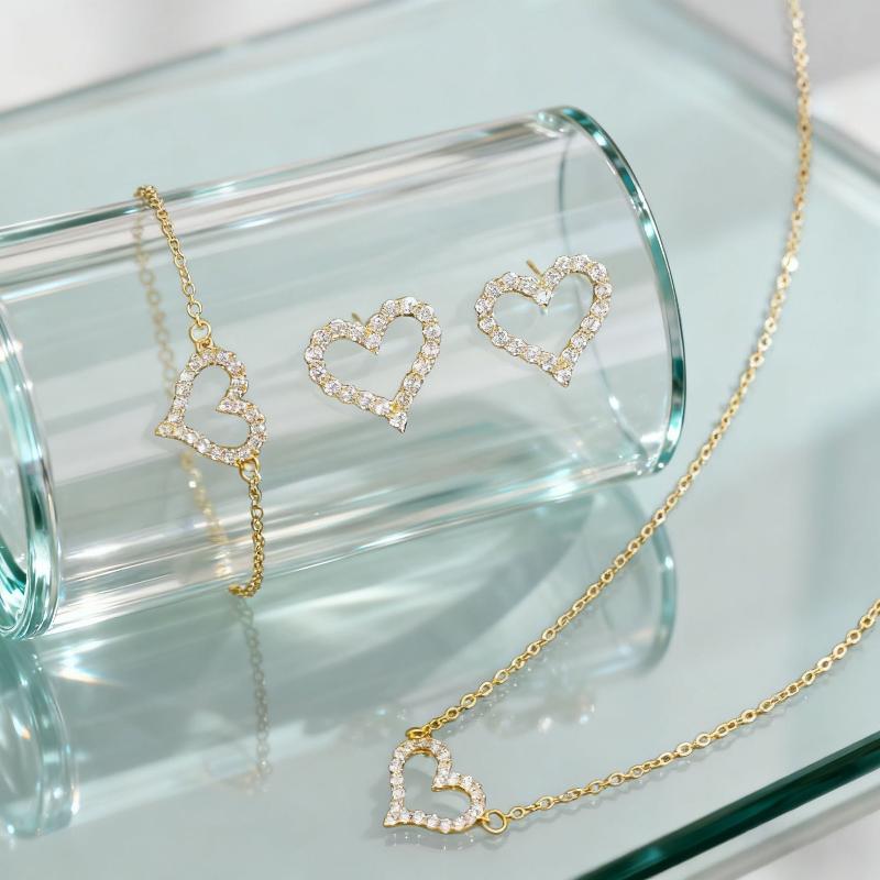 Full Diamond Hollow Heart Necklace Earring Set Lightweight Fashion Alloy Jewelry for Teen Girls Daily Accessory