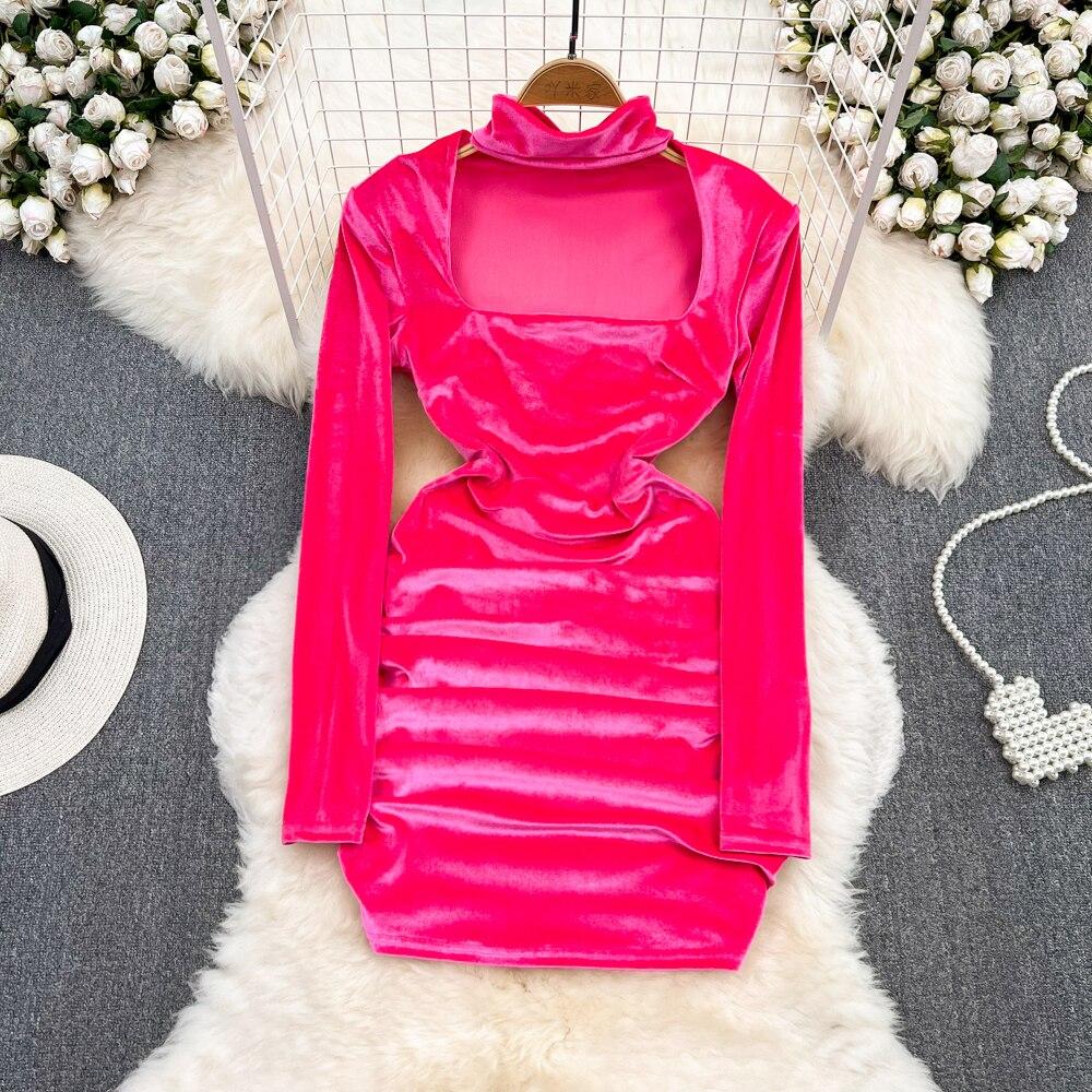 

Осень и зима корейская версия темперамента с длинными рукавами, шеей, квадратным воротником, талией, тонкой драпировкой, бархатной оберткой, ягодицами