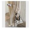 Lässige Polka Dot Damen-Crossbody-Tasche mit großer Kapazität, leicht - Vielseitige Umhängetasche für den Weg zur Arbeit 2026