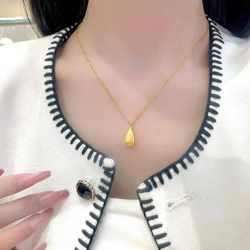 Textura Luxuosa Pequeno e Encantador Pingente de Alta Qualidade Artesanato em Ouro Antigo Colar Gota d'Água Escovada Presente