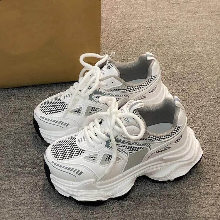 

Women s four seasons new thick-soled small height increase lightweight sports and leisure running shoes 35 білий