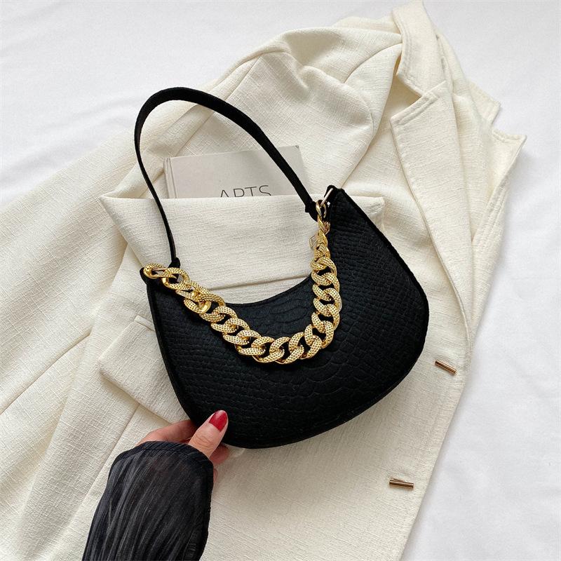 

2024 Осень Новые сумки Женская мода Простая сумка через плечо Повседневная сумка для поездок на работу Сумка подмышкой Ретро Личность Сумка Полумесяц чёрный