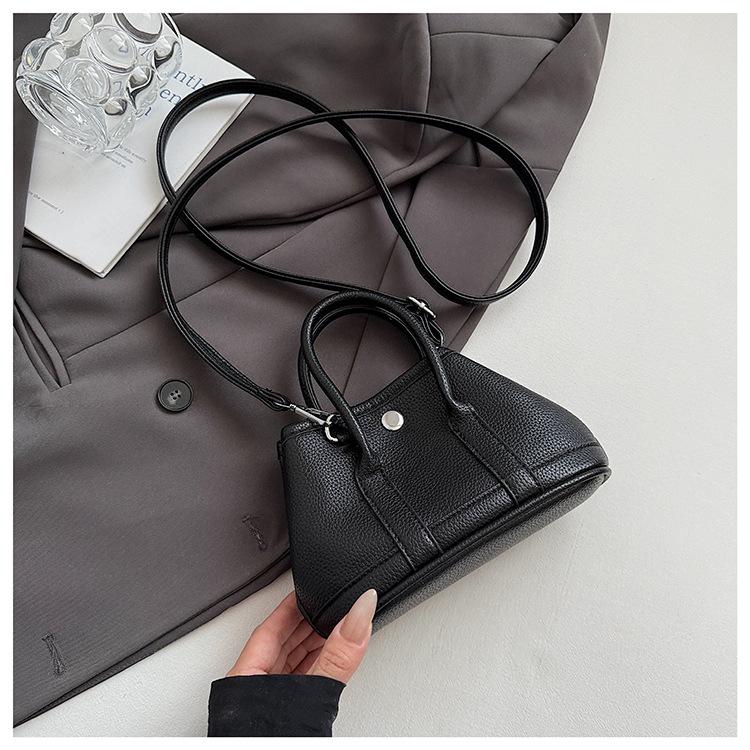 

Сумка-ведро женская 2025 новая летняя модная универсальная сумка-мессенджер модная с высоким чувством простая портативная сумка-ведро