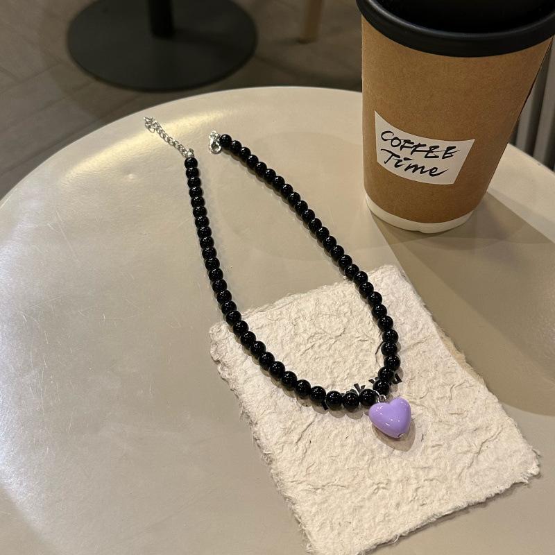 Y2K Retro Resin Pendant Necklaces Women Beaded Candy Color Heart Necklaces Exquisite Cute Daily Party Jewelry Accessories Gifts