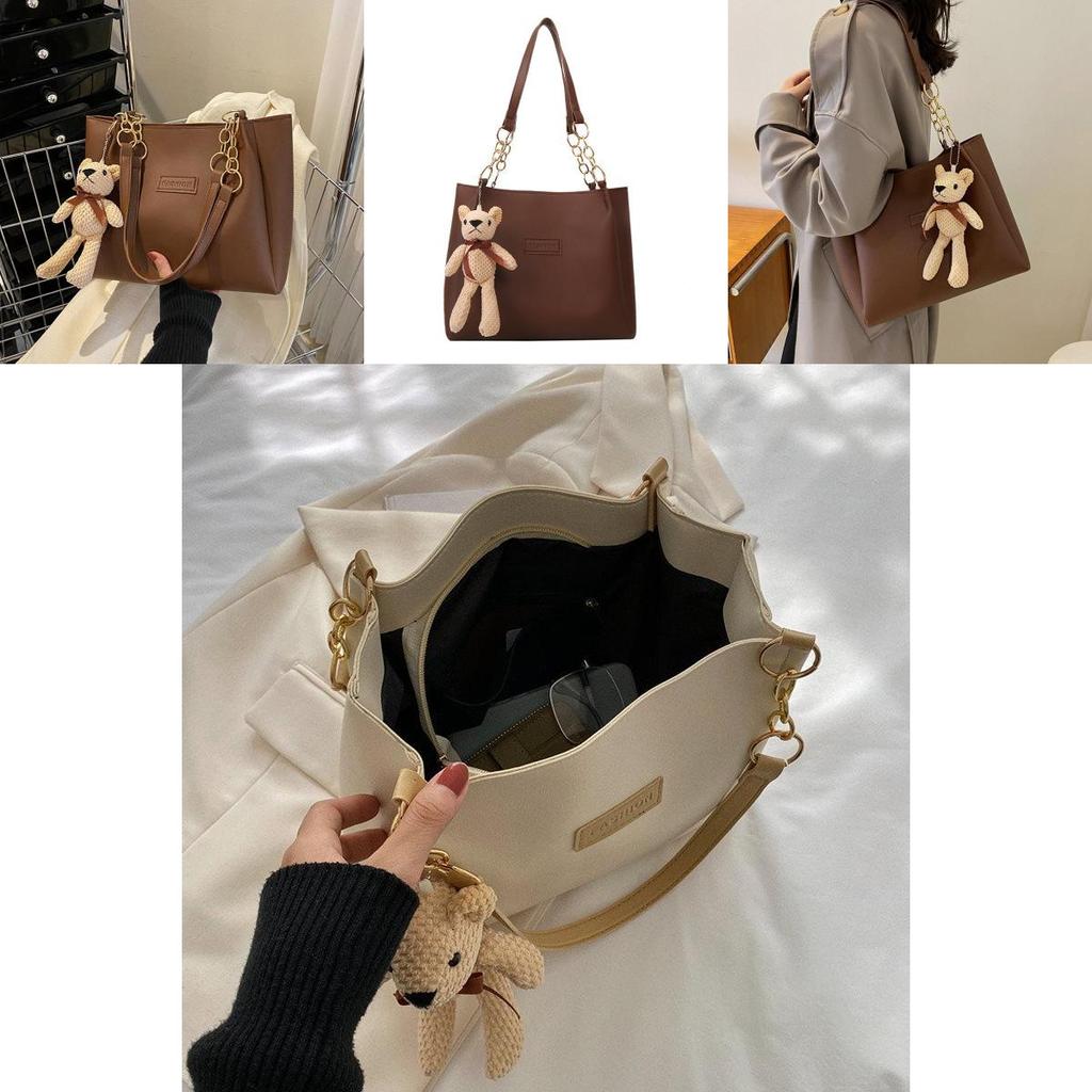 Stylish Retro Women's Tote Bag For Autumn Winter 2023 With Large Capacity And Chic Design