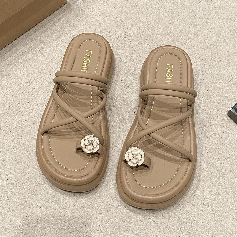 Butterfly Cover Toe Cool Slippers Women's Wear 2025 New Summer Versatile Flat-bottomed Vacation Casual Beach Flip-flops