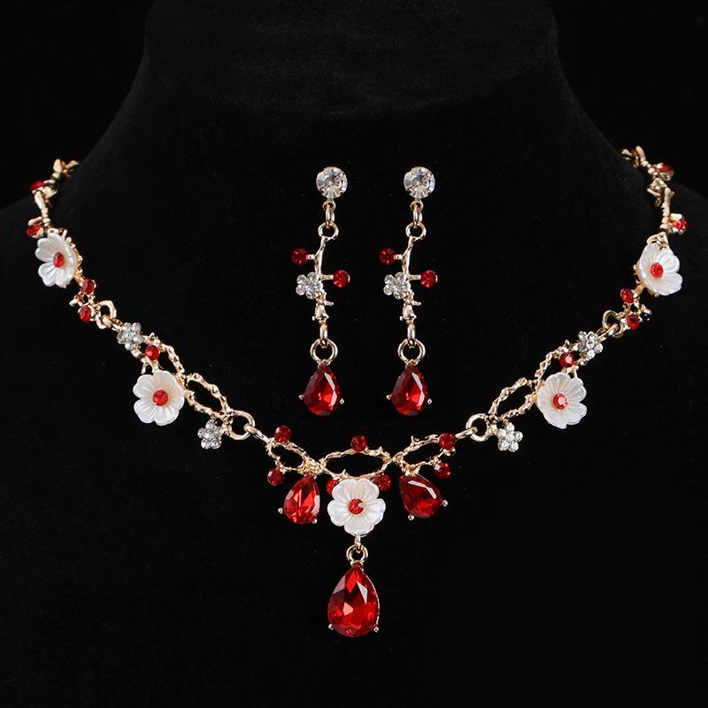 Elegant Crystal Rhinestone Bridal Jewelry Set: Alloy Flower Necklace & Earrings
