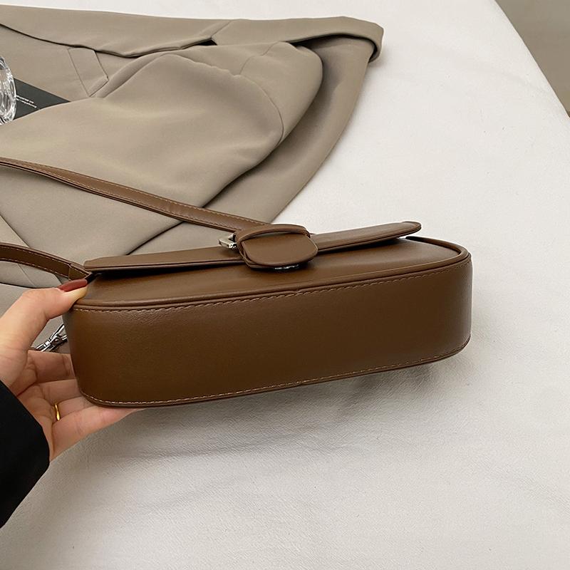 2025 New Design Fashion Retro Female Underarm Bag PU Leather Designer Flap Small Crossbody Messenger Bag Girls Cellphone Purse