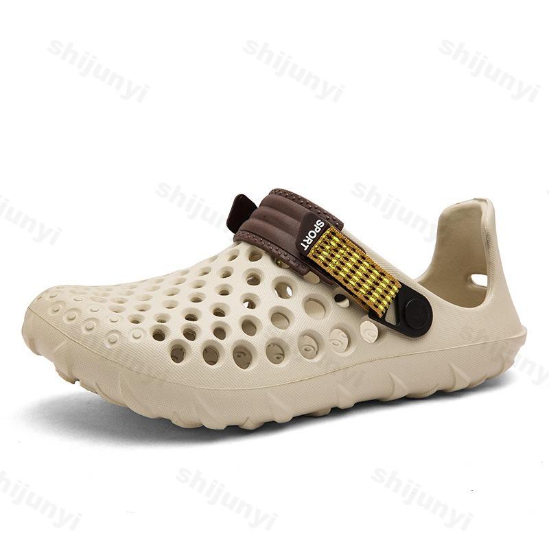 Fashion Summer Men Slippers EVA Clogs Sandals 2025 New Breathable Flat Outdoors Beach Shoes Home Leisure Sandals Fashion Summer Shoes