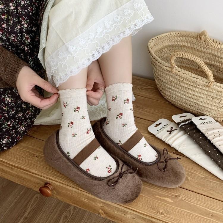 Ladies Fall Fashion New Style Bow Lace Mid Tube Stack Socks