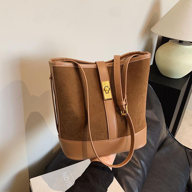 

Сумка-відро в стилі Гонконг, літня нова мода 2024 року, проста, легка, розкішна, розкішна, розкішна сумка через плече хакі