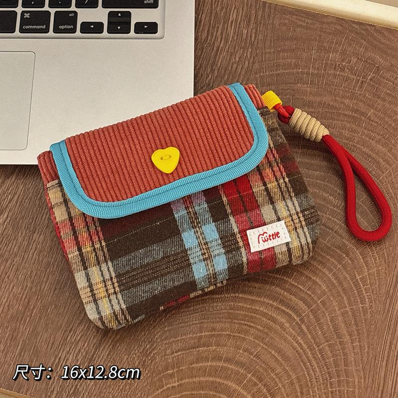 

Student Portable Makeup & Period Pouch, Large Capacity Sanitary Pad Organizer Bag with Flannel Fabric in Red/Green Plaid
