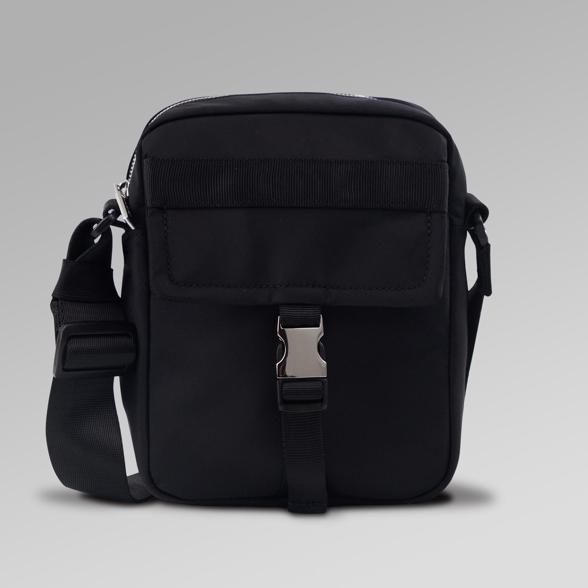 

Та же сумка-мессенджер модная спортивная повседневная наплечная сумка 13.8x12.6x7.1inch чёрный