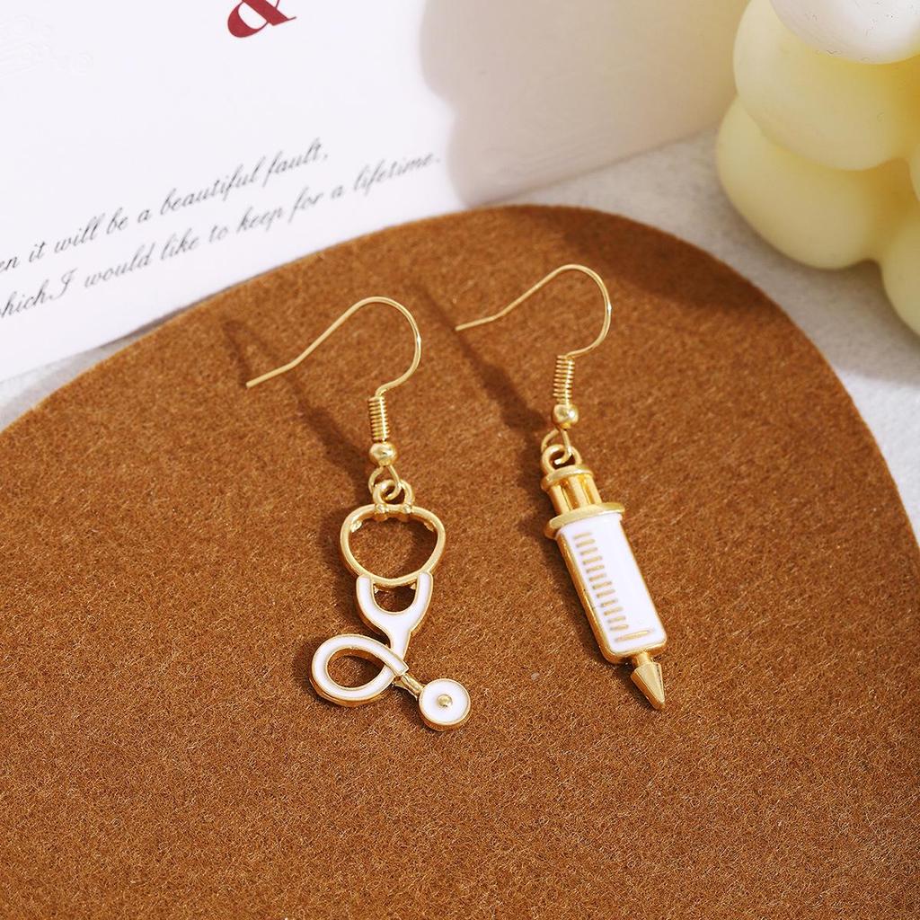 Japanese & Korean Cartoon Red Heart EKG Needle Earrings: Light Luxury Design, DIY Drop Oil for Elegant Style
