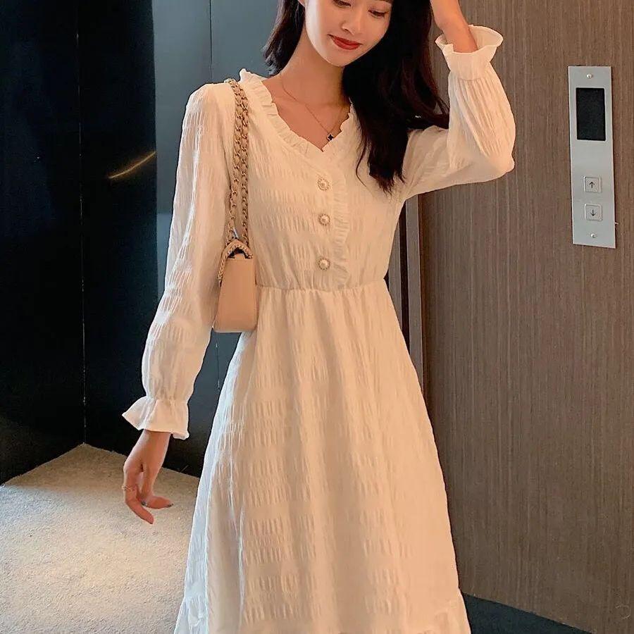 

Elegant Spring Hepburn-Style French White Cinched Waist Long Sleeve Mid-Length Dress for Women M, 100-110 lbs бежевый