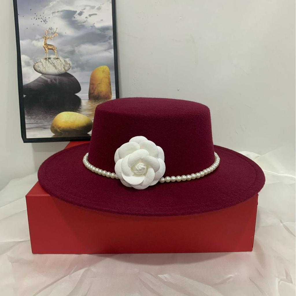 Hat Female Elegant British Top Hat Female Hepburn Style French Pearl Chain Flower Wool Flat Top Felt Hat Self-operated