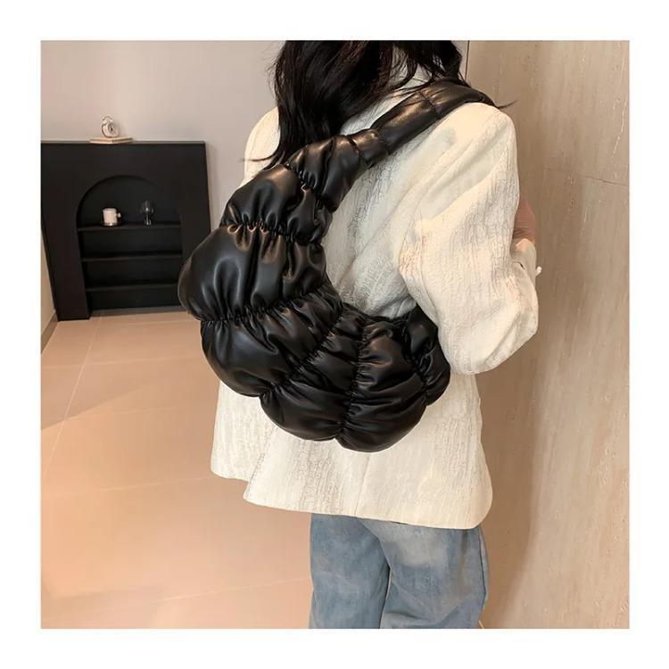 Pleated padded shoulder bag for women Bubbles Cloud bag large capacity bags