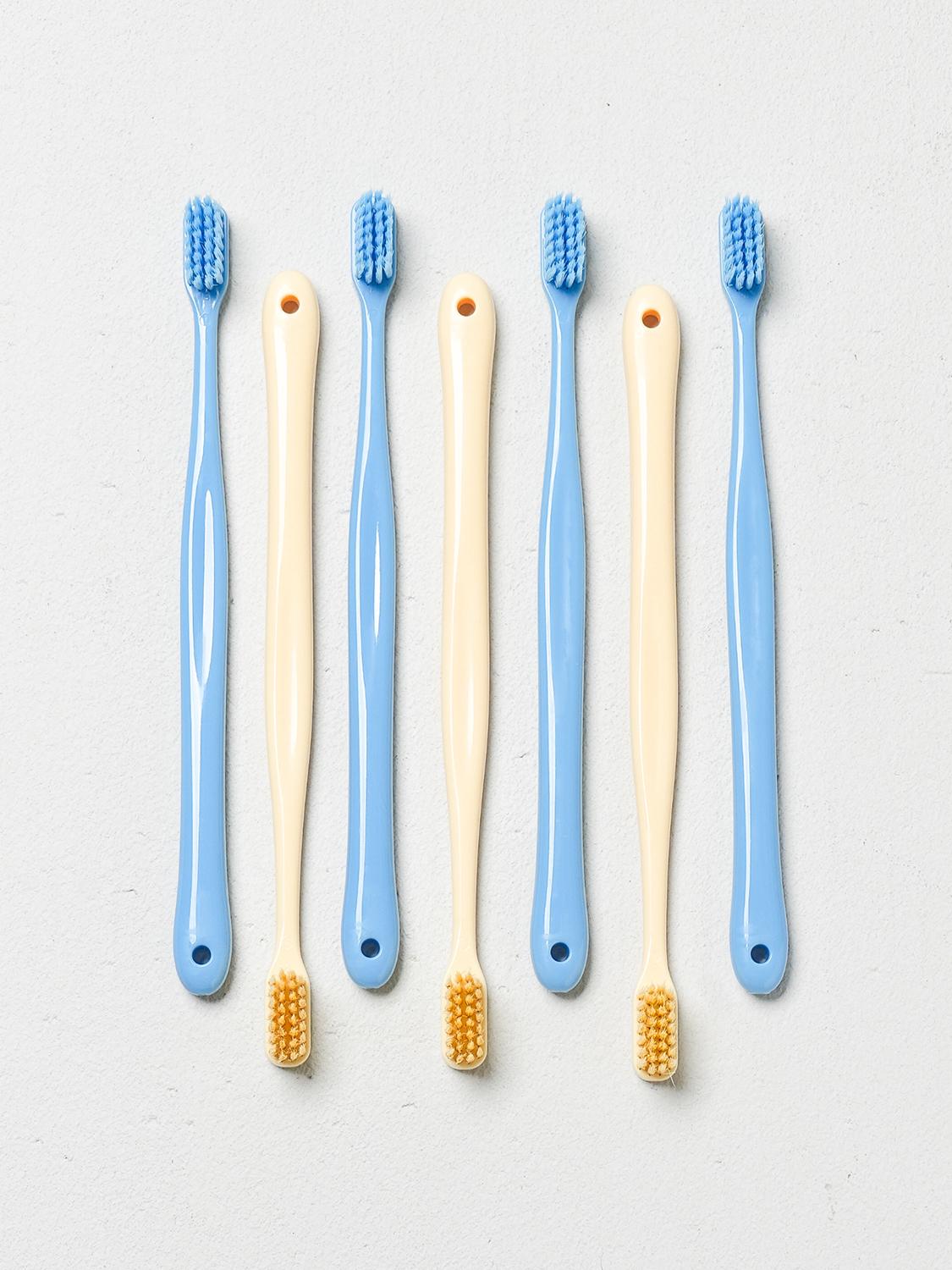 7-Pack Individually Wrapped Travel Toothbrushes 1ea